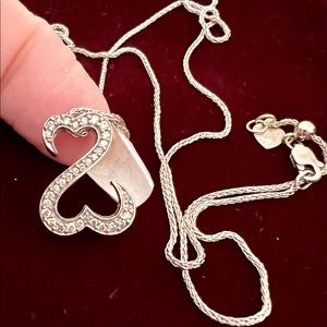 Kay Jewelers Open Heart Collection Diamond pendant and chain